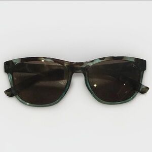 Tifosi Swank Unisex Tortoise Shell Frame Turquoise Sport Sunglasses Polarized